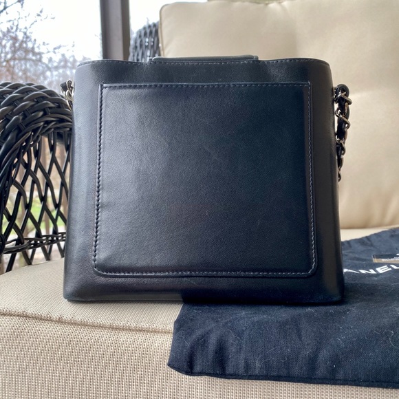 Chanel Mini Flap Bag Black Leather - Picture 2 of 9